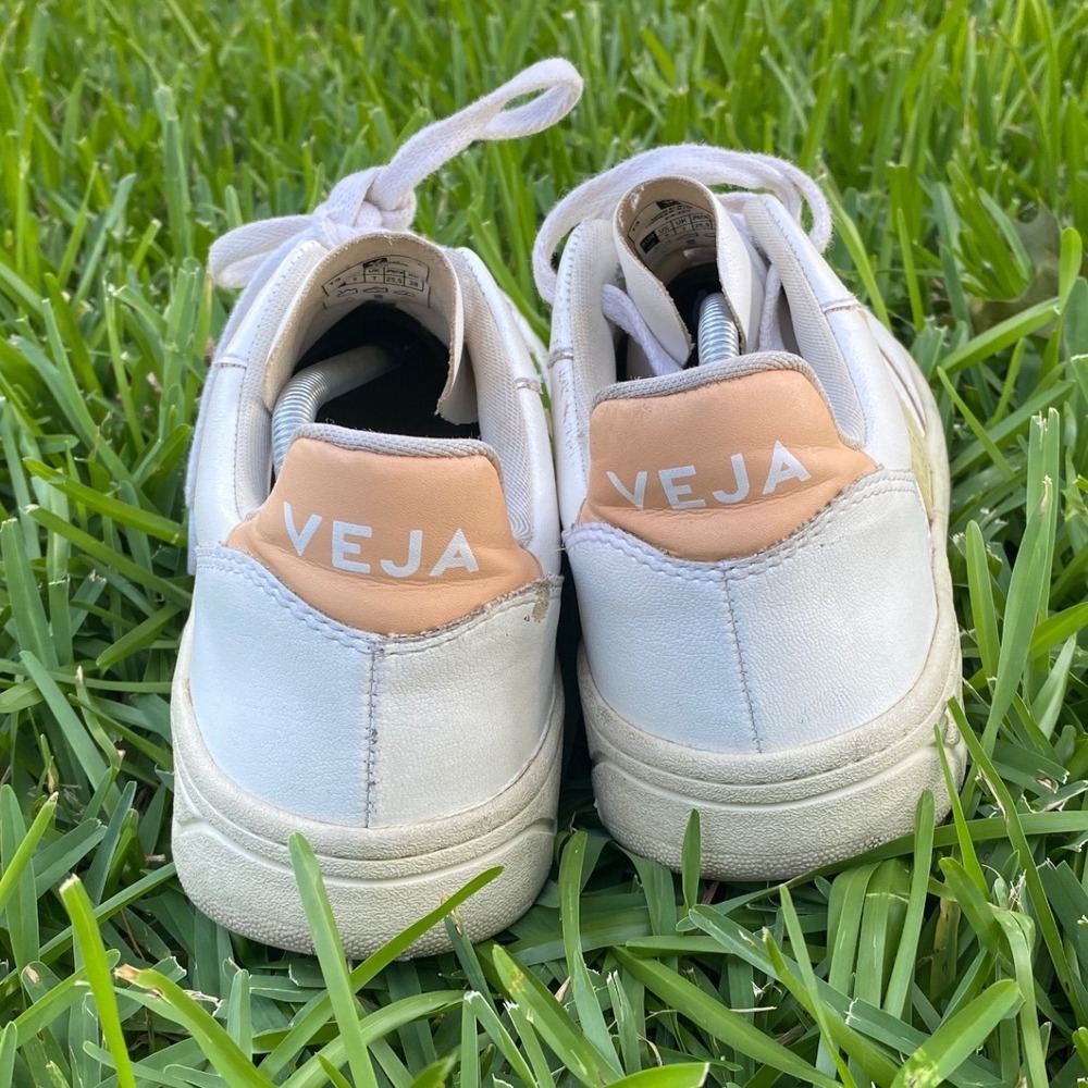 Veja V-10 Leather Sneakers White Yellow Peach Womens 9 EUR 40 Low Top Trainers - Picture 5 of 10